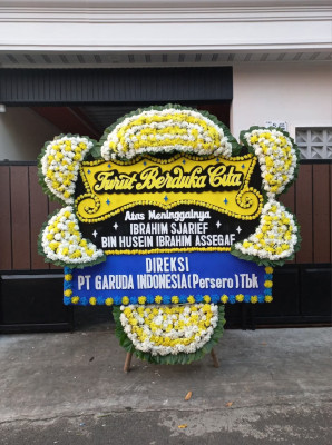 Papan Bunga Duka di Kosambironyok